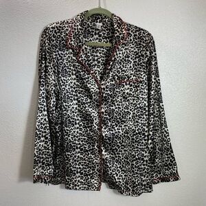 Pink K satin leopard print pajama set size L